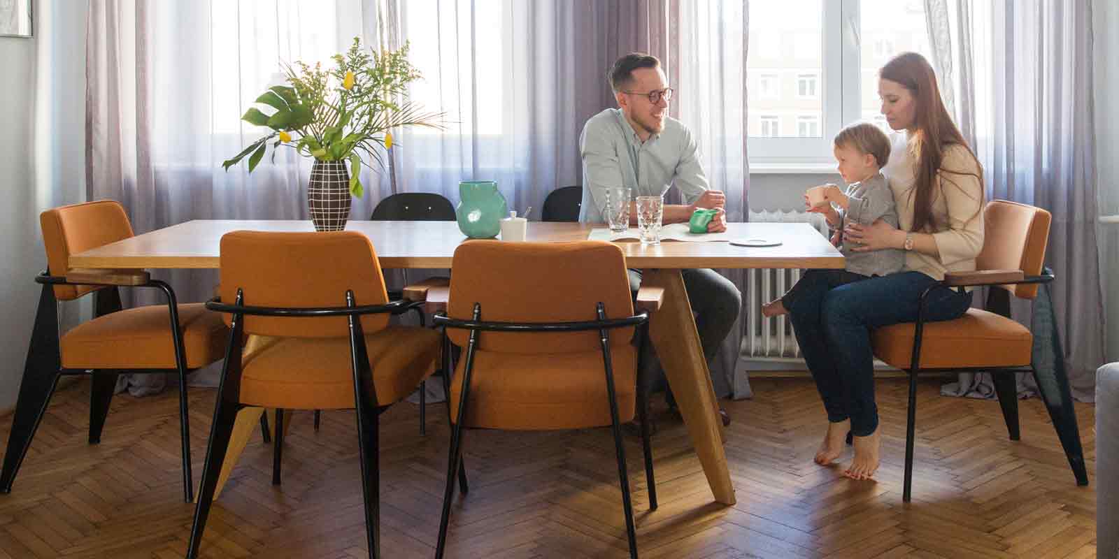 Grzegrortz and Marika´s home in Warsaw, City apartment, warm colors, cozy home, Interior Design Familienwohnung, Living, Interieur, Ausstattung