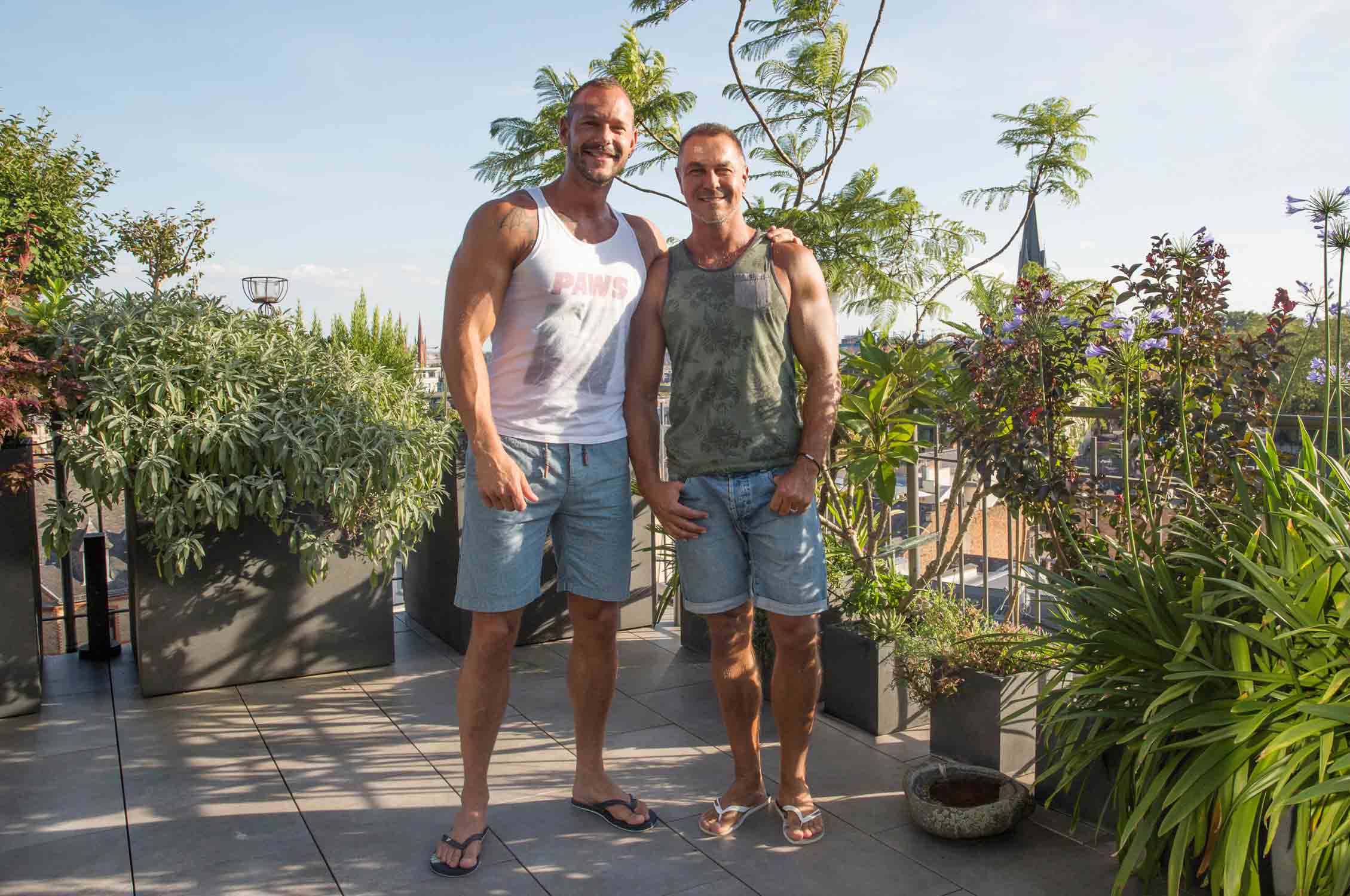 Cactus Terrace Wiesbaden, Cactus, Kaktus, Kakteen, gay couple, schwules Paar, grüner Daumen, green Thumb